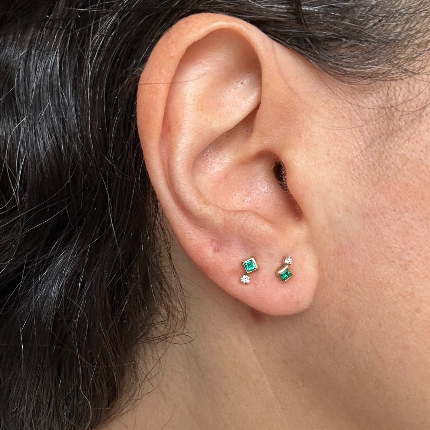 Glance Emerald Earring