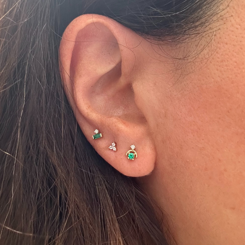 Myjoul stud gold earrings emerald